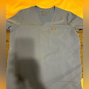 Figs Catarina scrub top